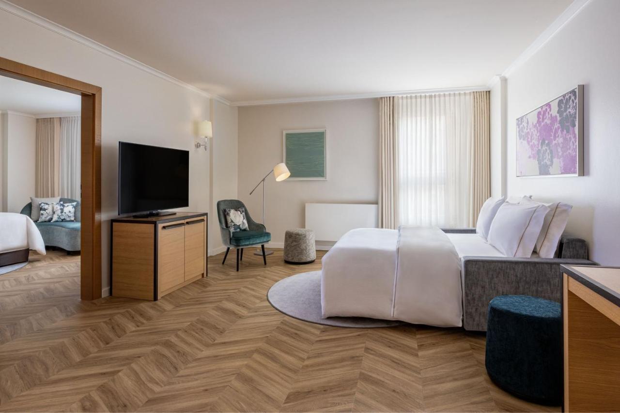 Westin Grand King Apartment